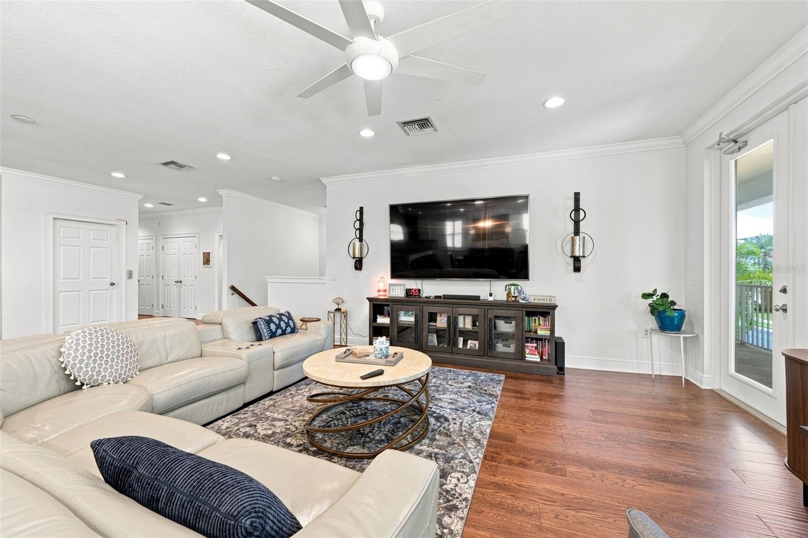 116 FOREST HILLS DR — photo 7
