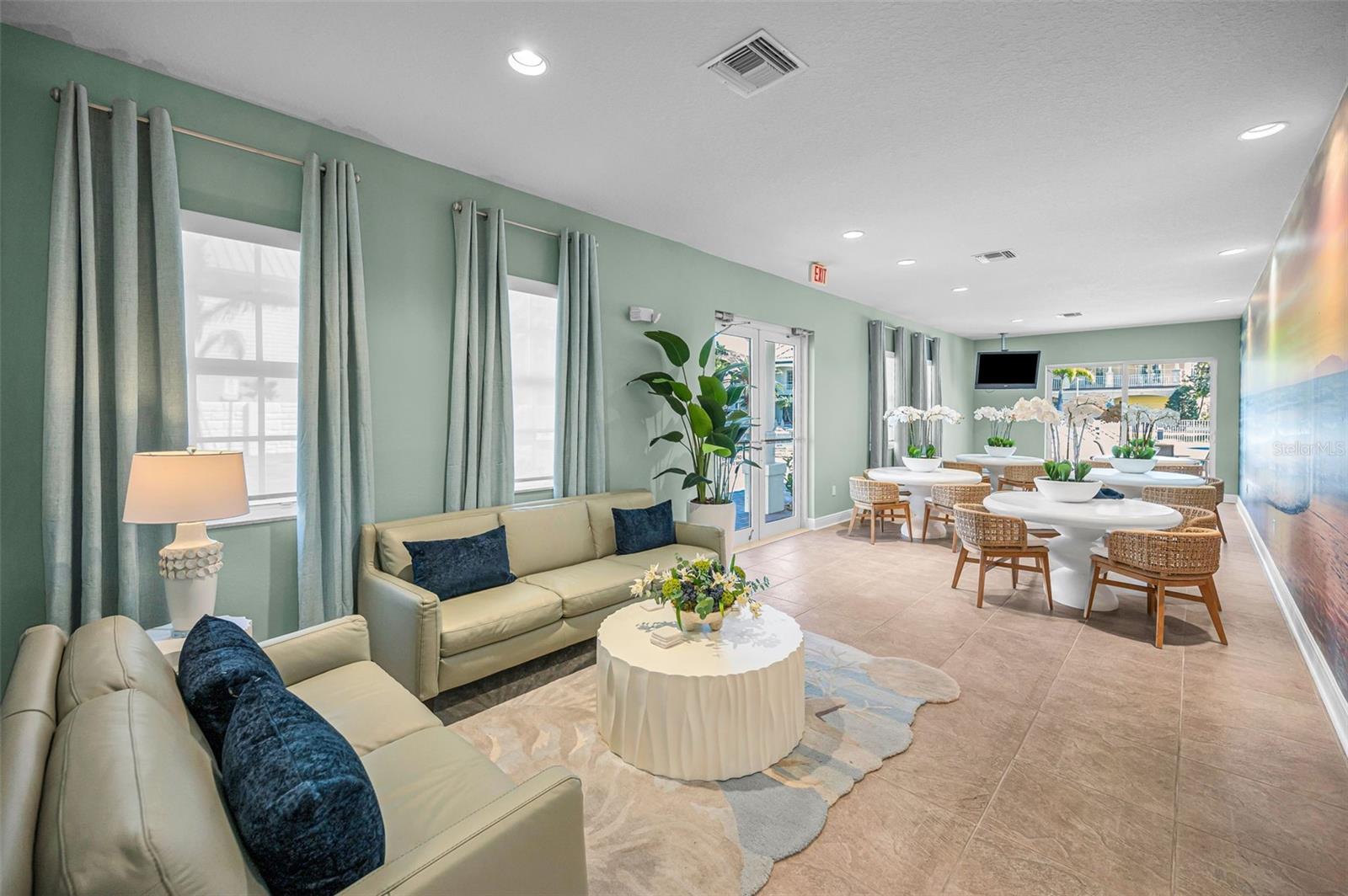 116 FOREST HILLS DR — photo 68