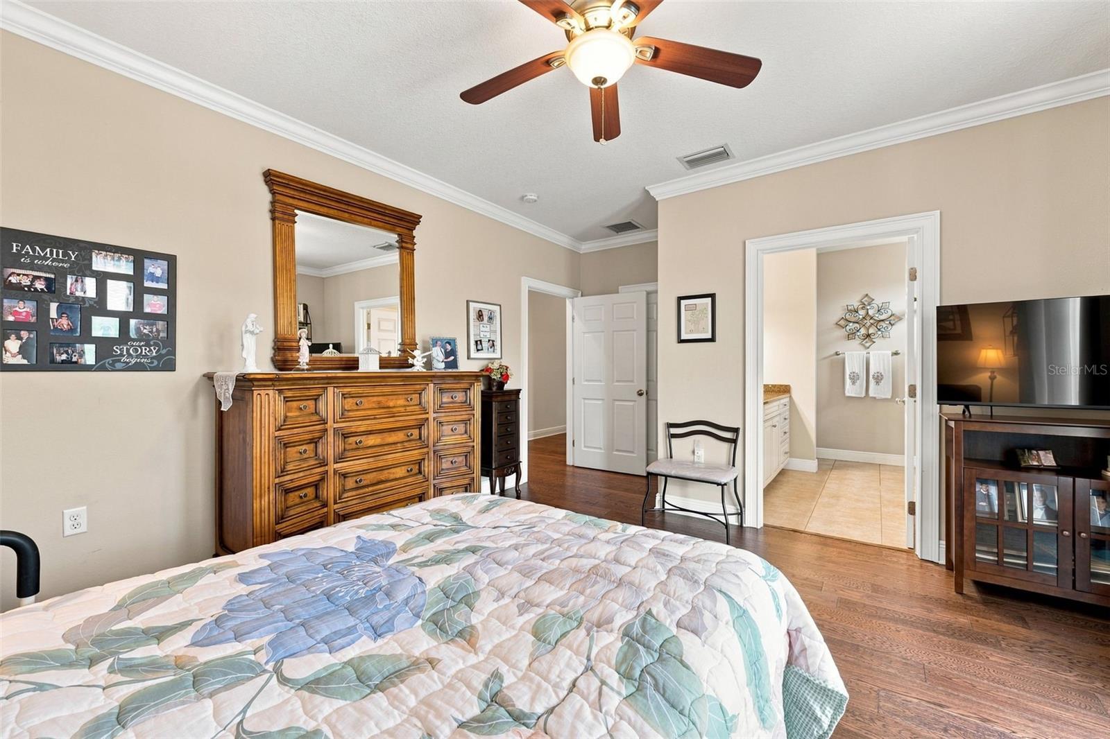 116 FOREST HILLS DR — photo 33