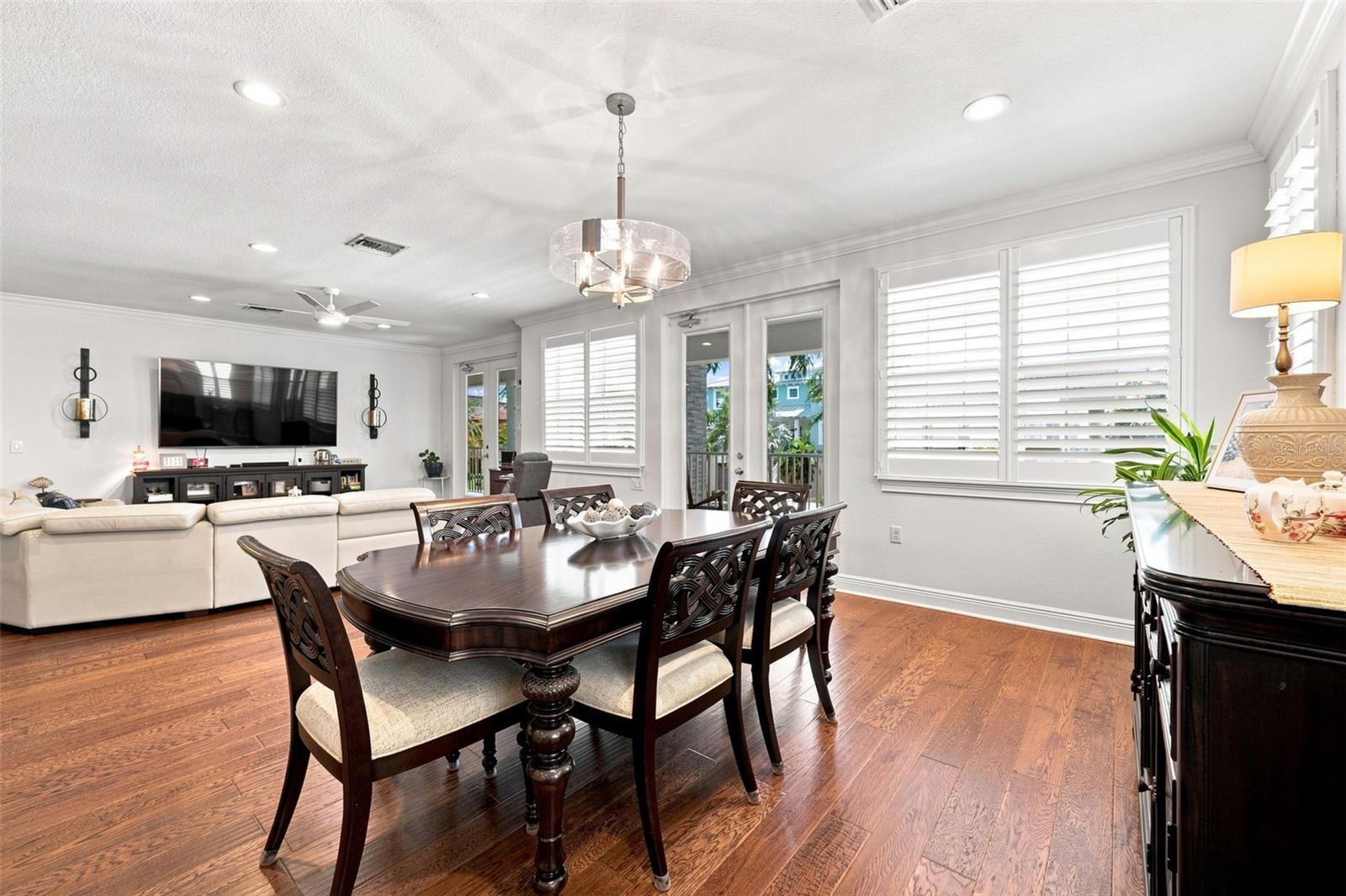 116 FOREST HILLS DR — photo 22