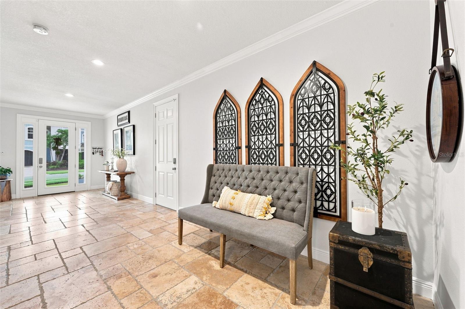 116 FOREST HILLS DR — photo 3