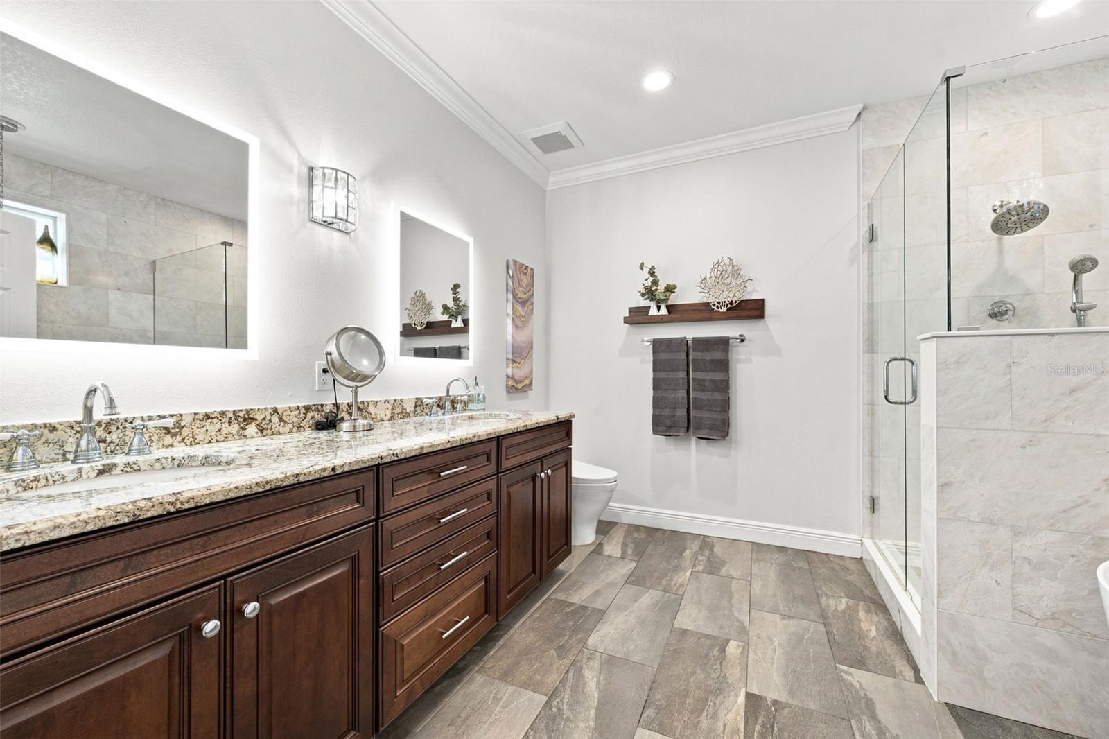 116 FOREST HILLS DR — photo 28