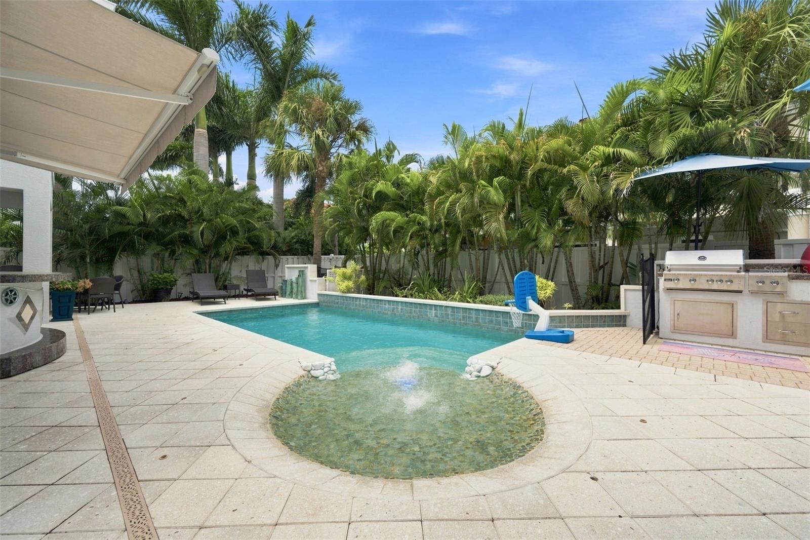 116 FOREST HILLS DR — photo 43