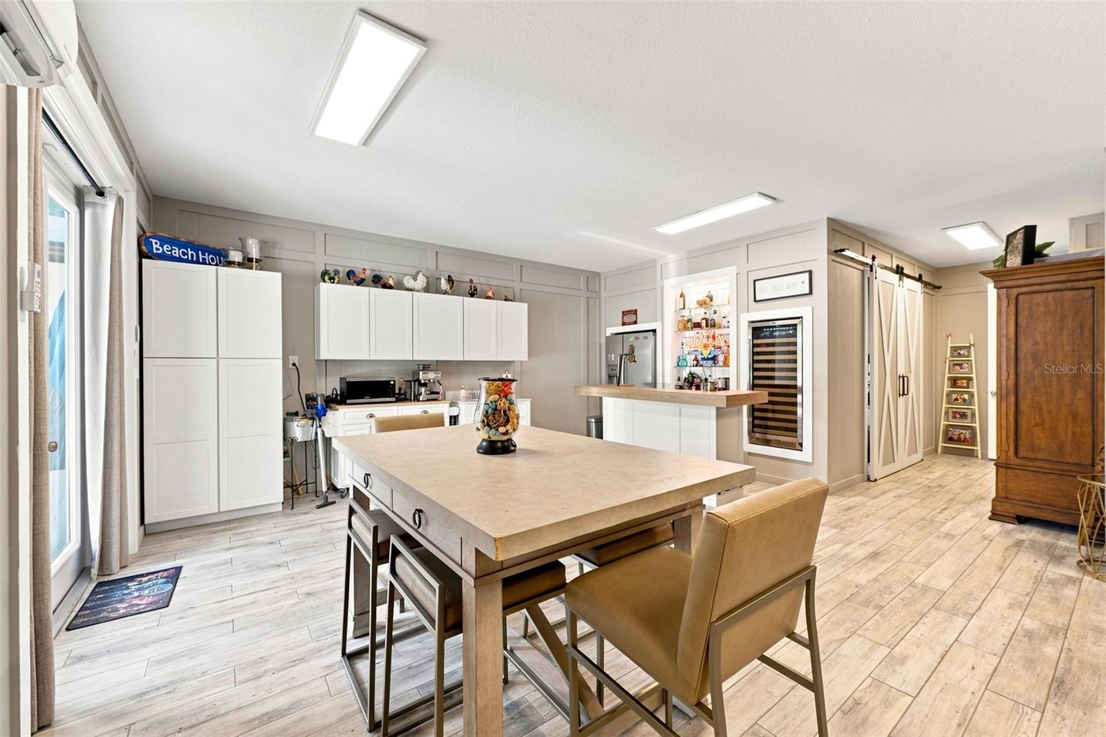 116 FOREST HILLS DR — photo 56