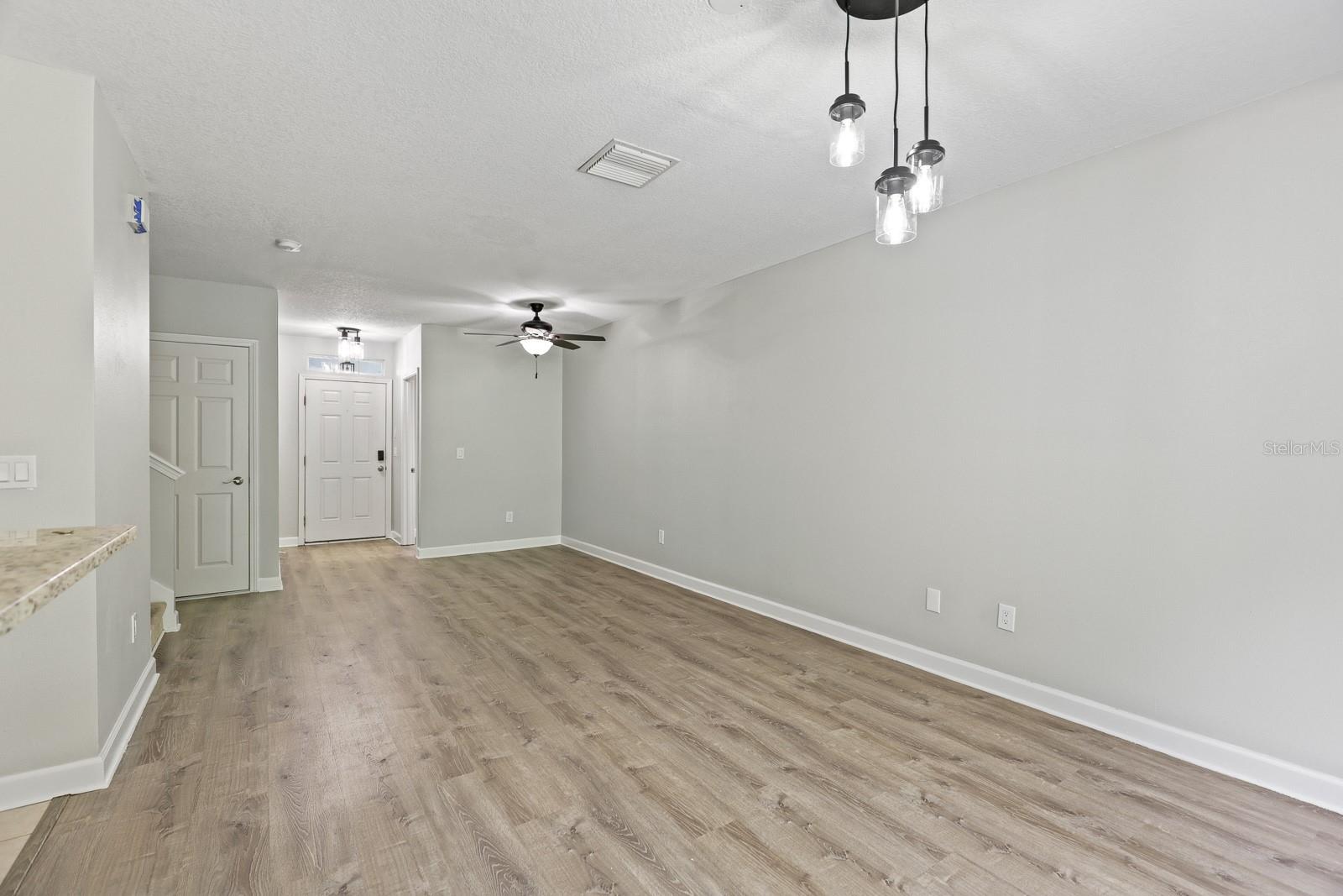 9722 FORESTDALE CT — photo 12