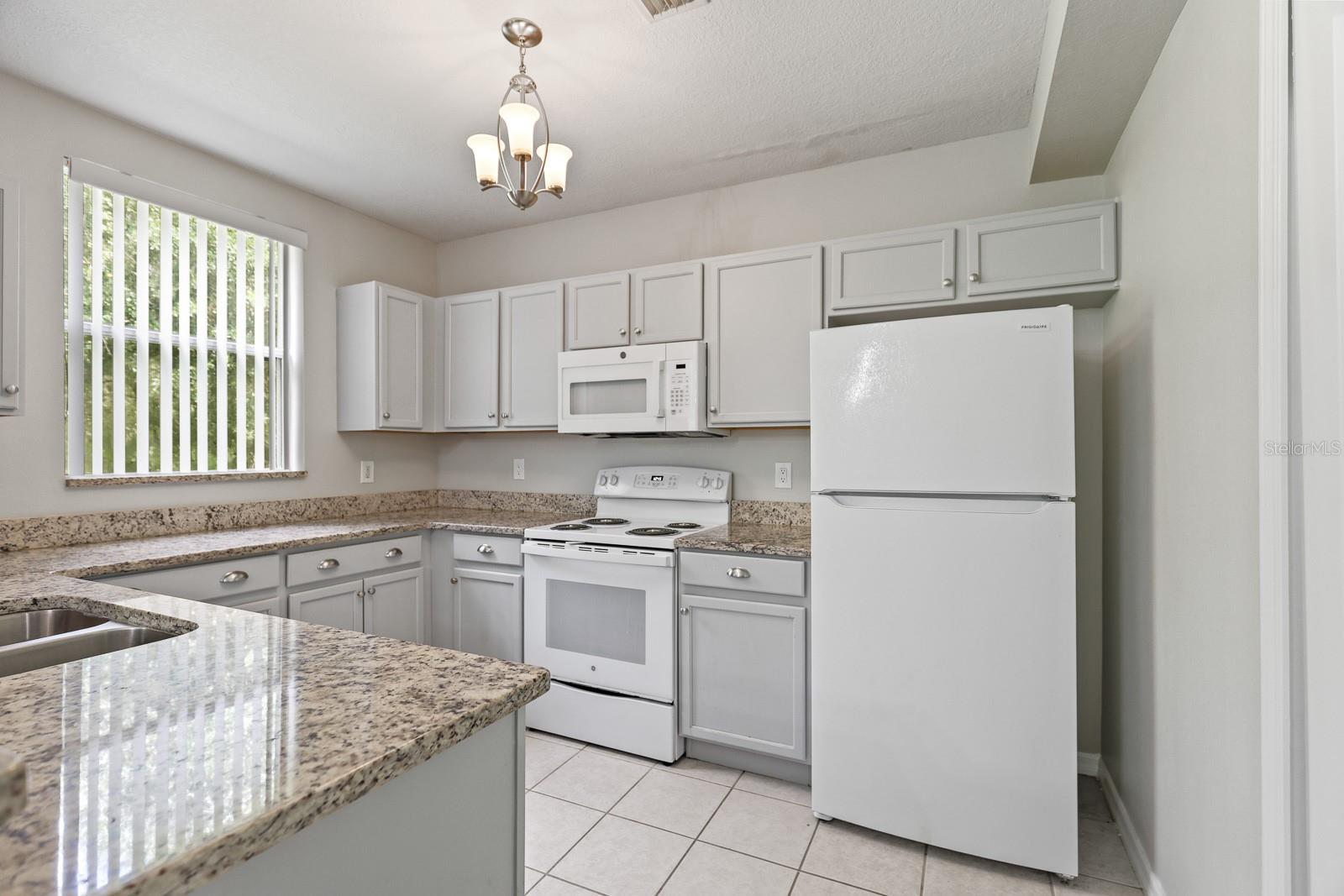 9722 FORESTDALE CT — photo 10