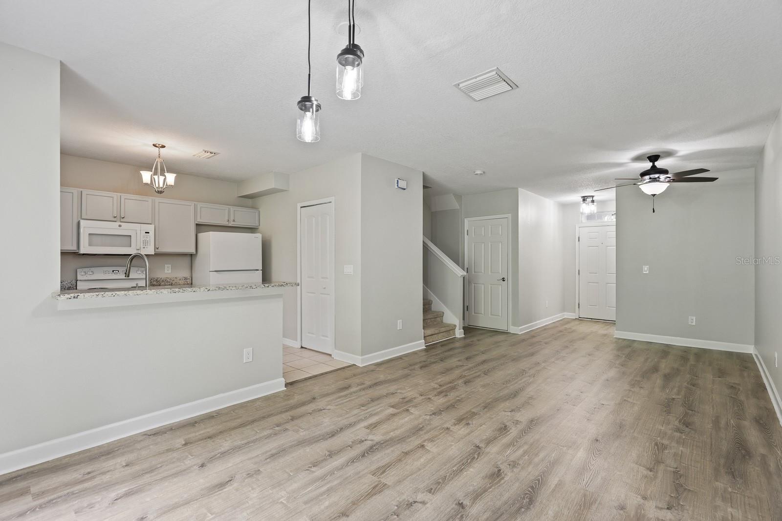 9722 FORESTDALE CT — photo 13