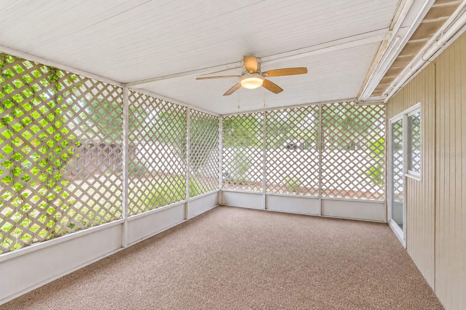 416 BROXBURN AVE — photo 26
