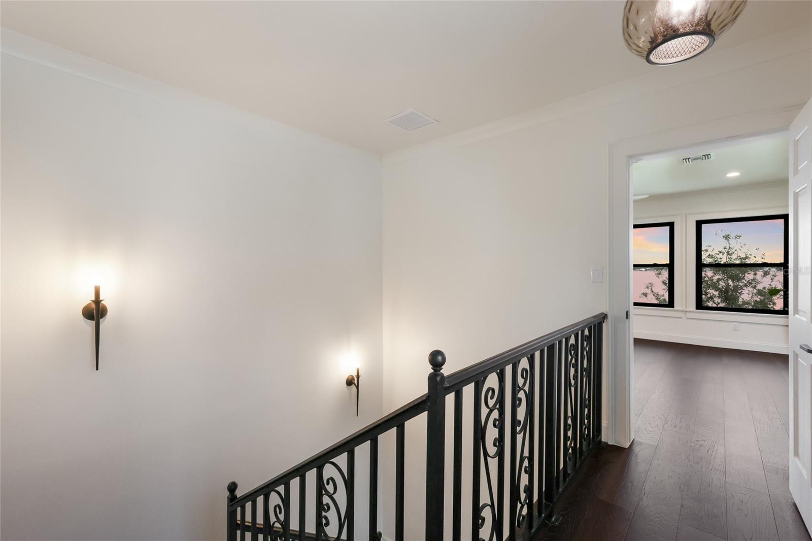 2832 RIVERVIEW BLVD — photo 39