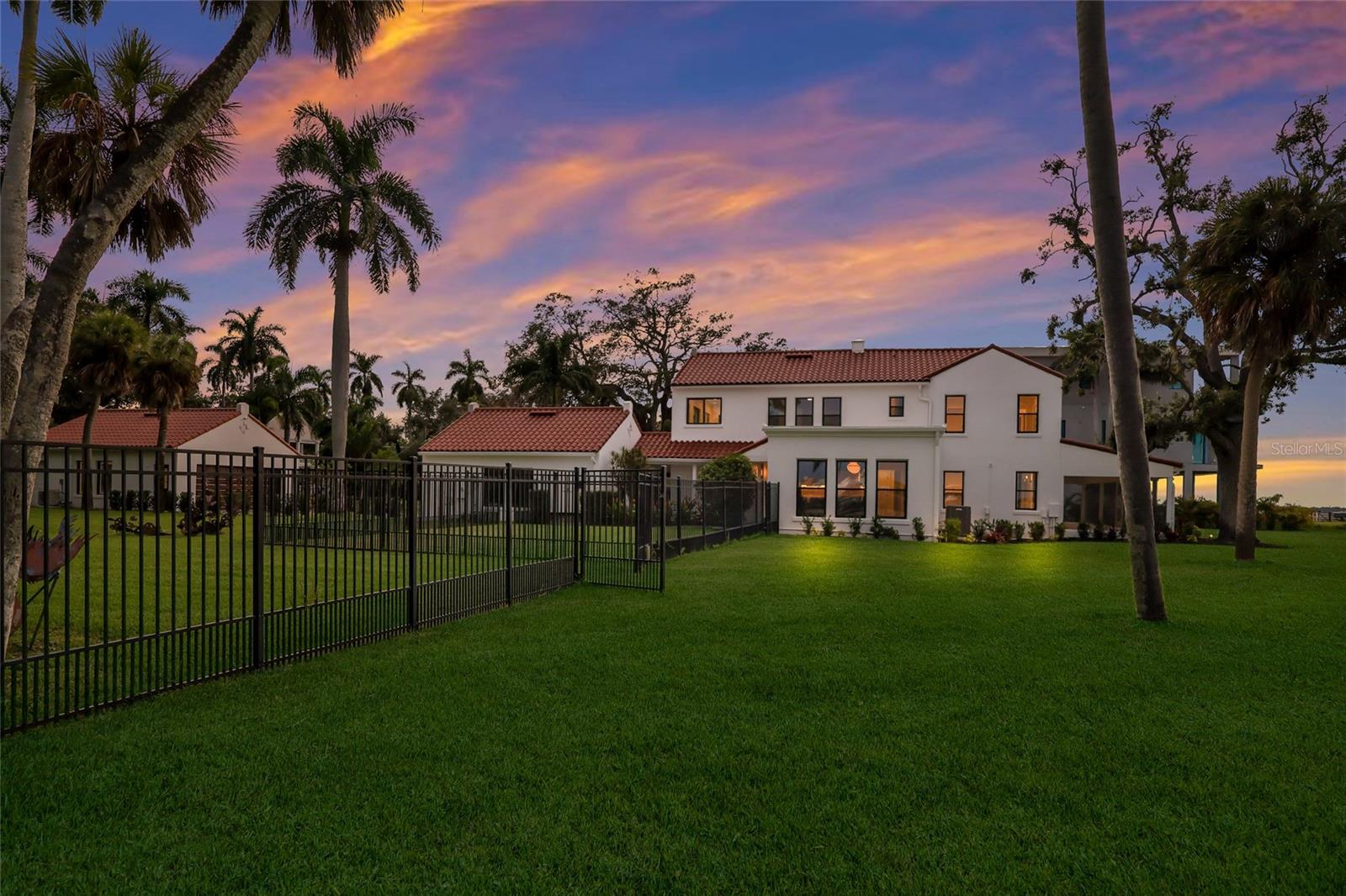2832 RIVERVIEW BLVD — photo 83