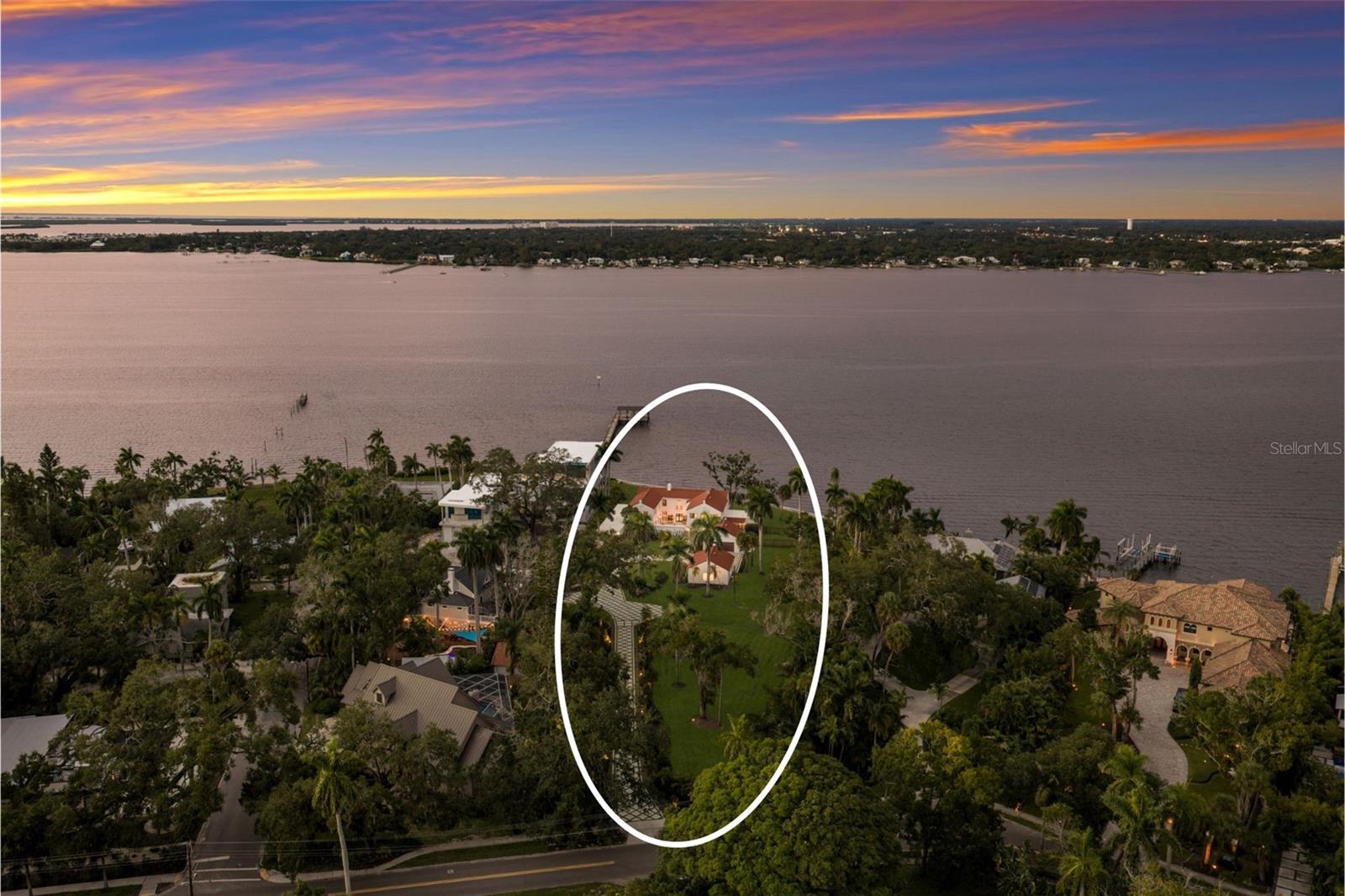 2832 RIVERVIEW BLVD — photo 4