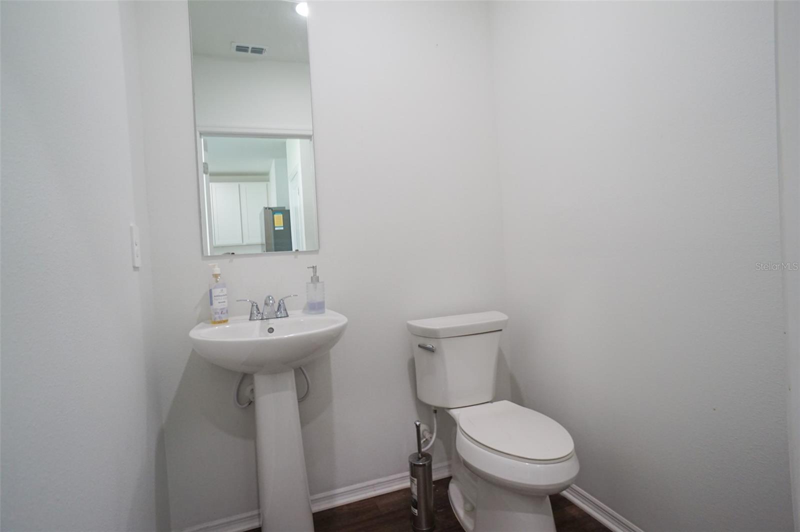 705 PENNSYLVANIA AVE — photo 10