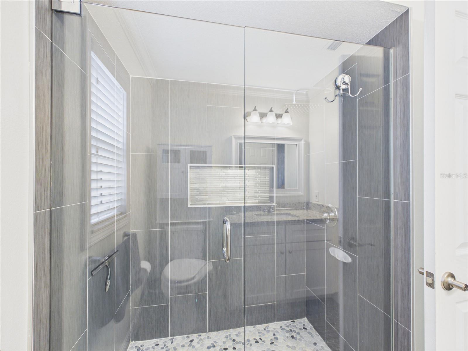16004 EAGLE RIVER WAY — photo 32
