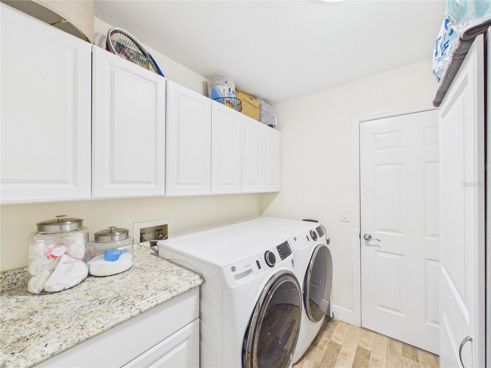 16004 EAGLE RIVER WAY — photo 35