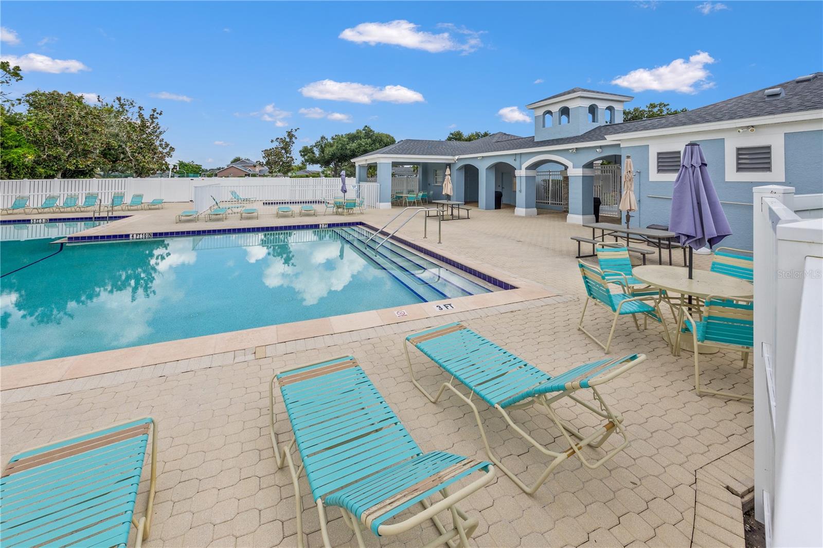 12167 WARWICK CIR — photo 40