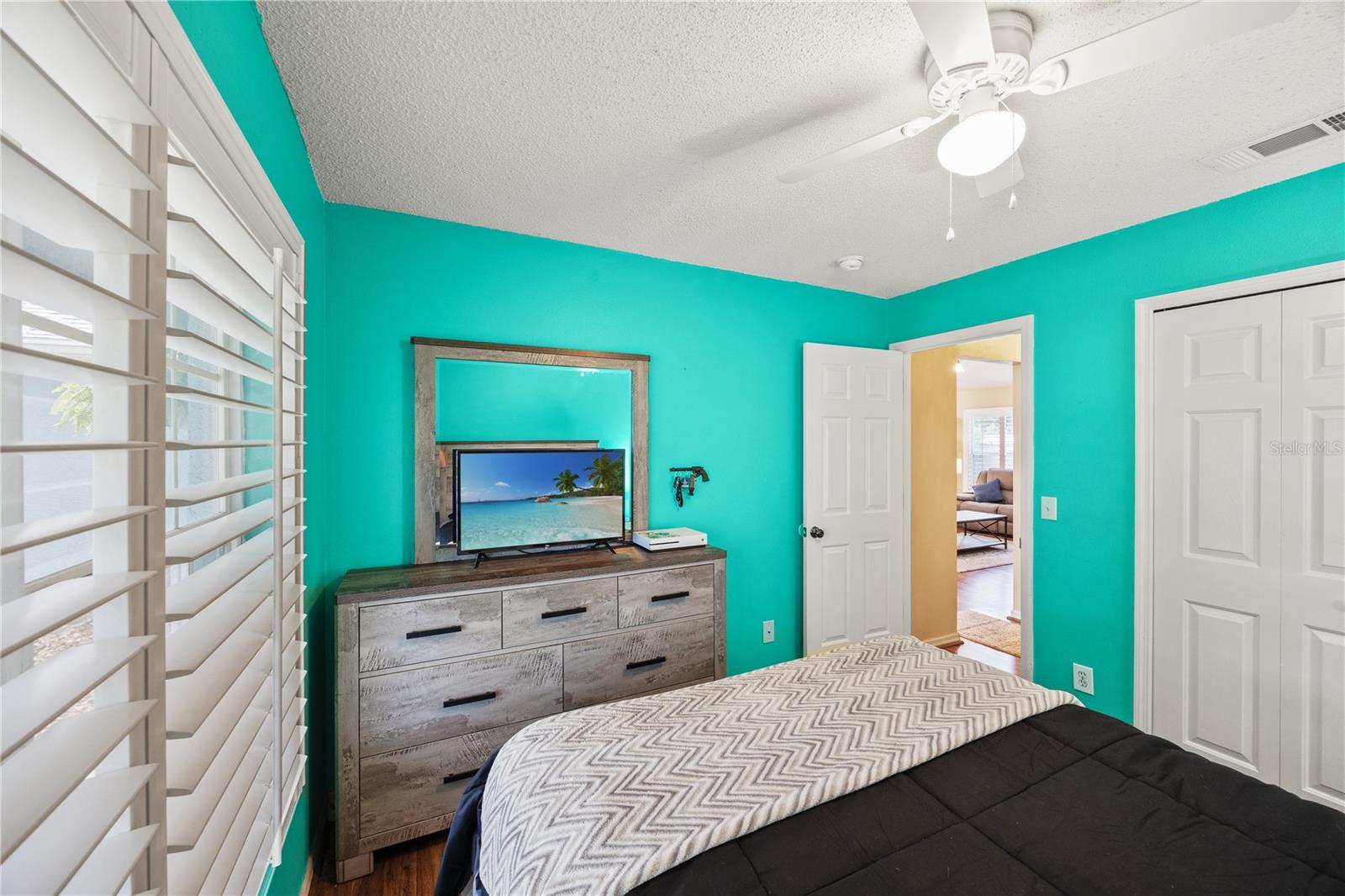 12167 WARWICK CIR — photo 20