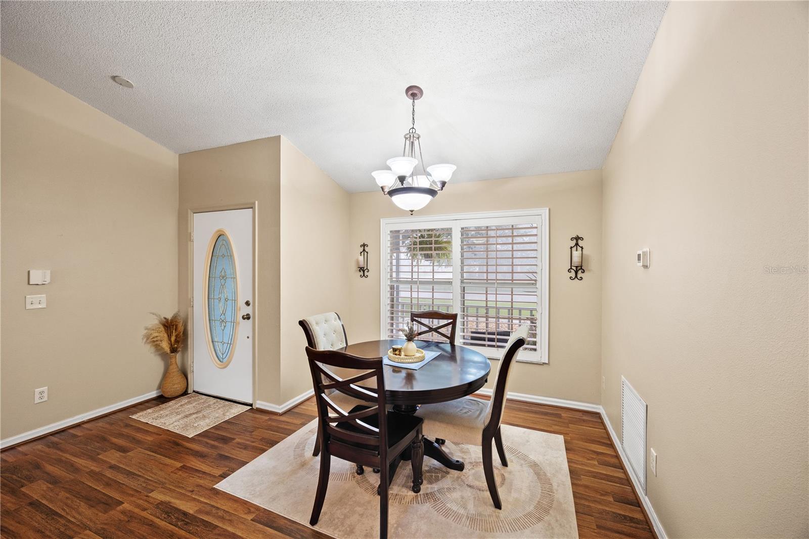 12167 WARWICK CIR — photo 8