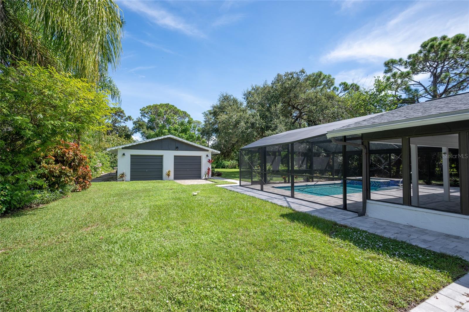 2111 HEASLEY RD — photo 42
