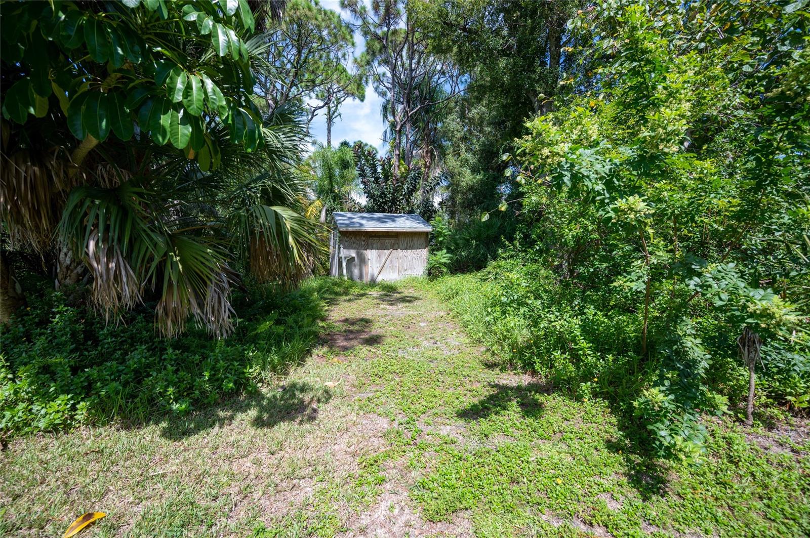2111 HEASLEY RD — photo 45