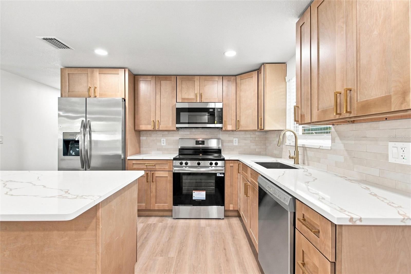 3214 ACACIA ST — photo 11
