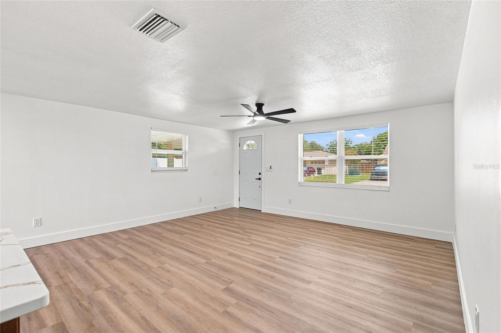 3214 ACACIA ST — photo 17