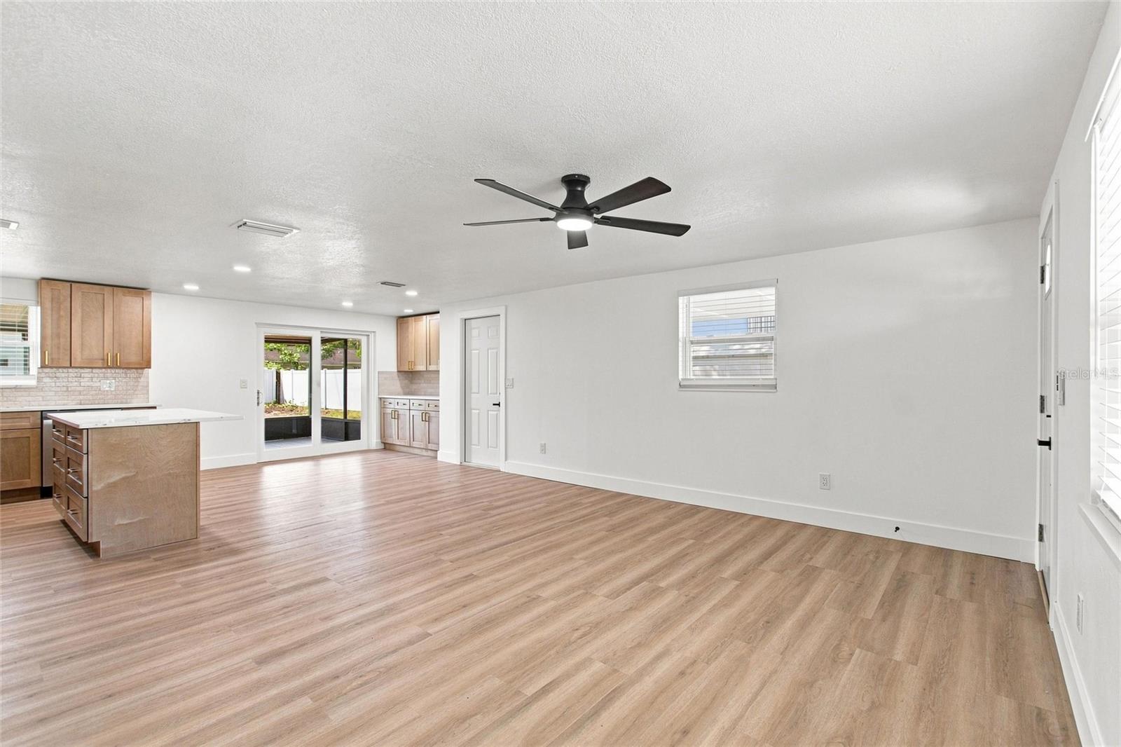 3214 ACACIA ST — photo 14