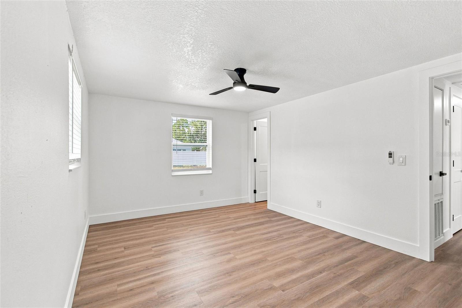 3214 ACACIA ST — photo 21