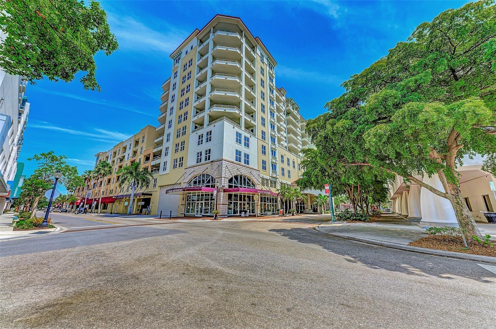 100 CENTRAL AVE #H716 — photo 42