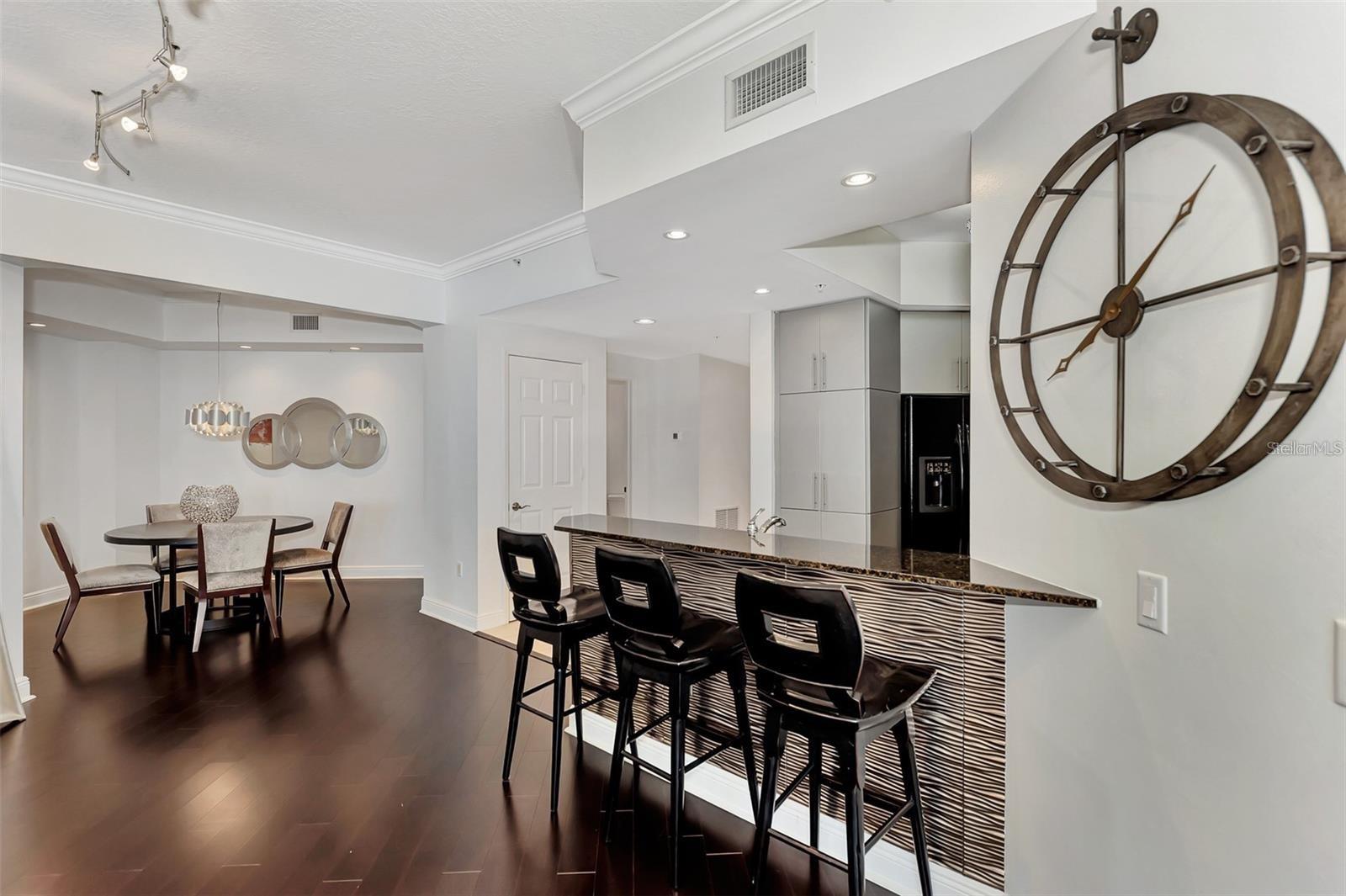 100 CENTRAL AVE #H716 — photo 6
