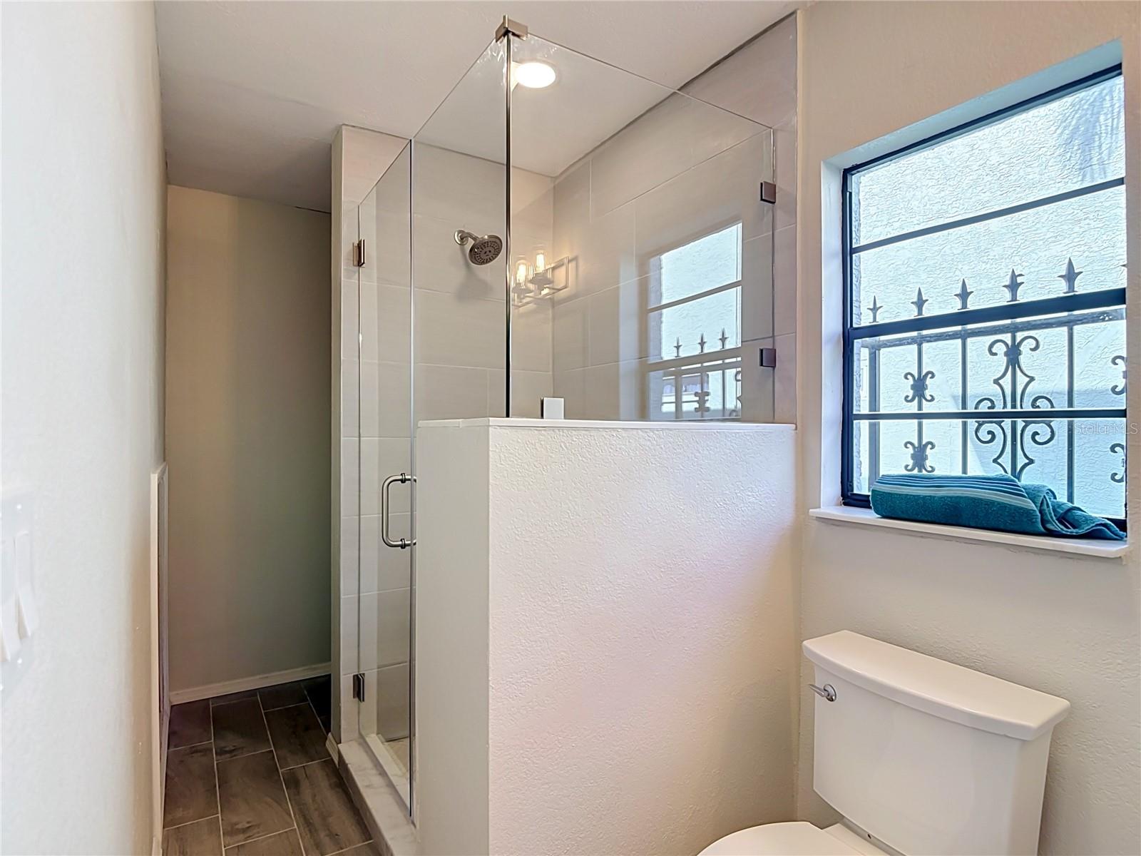 5925 SEASIDE DR — photo 47