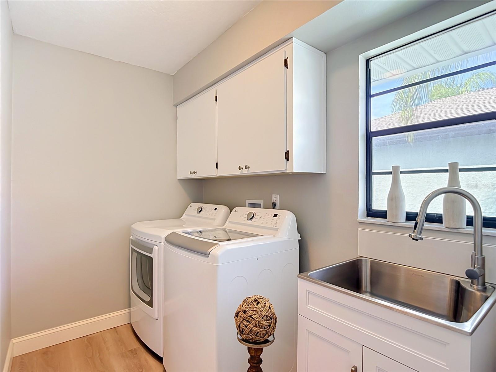 5925 SEASIDE DR — photo 33