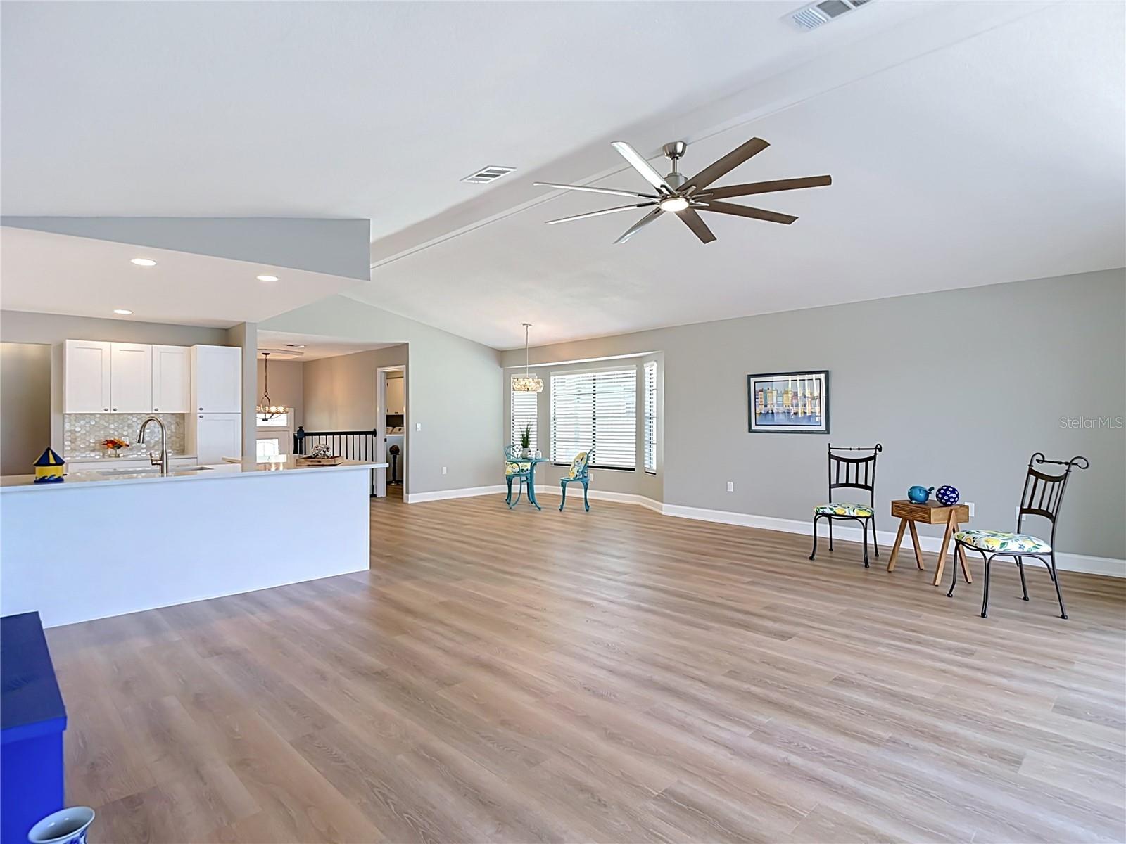 5925 SEASIDE DR — photo 3