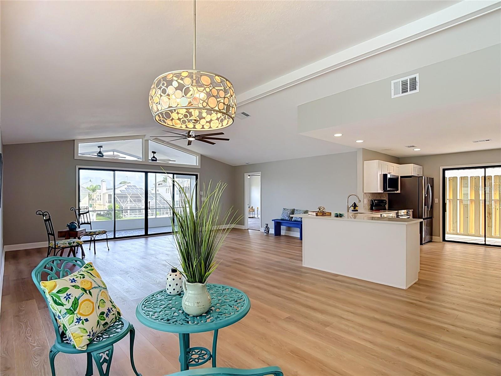 5925 SEASIDE DR — photo 9