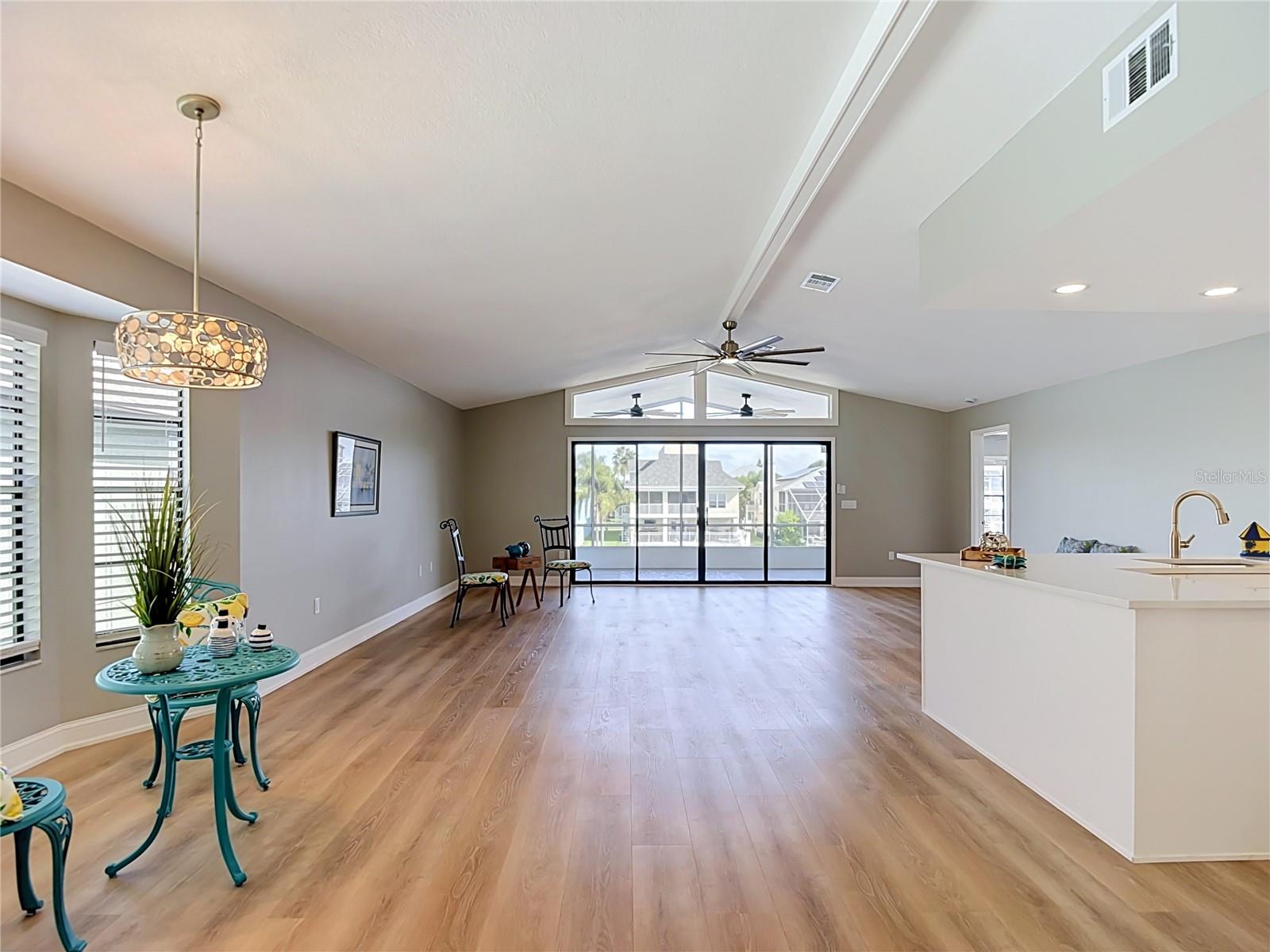 5925 SEASIDE DR — photo 2