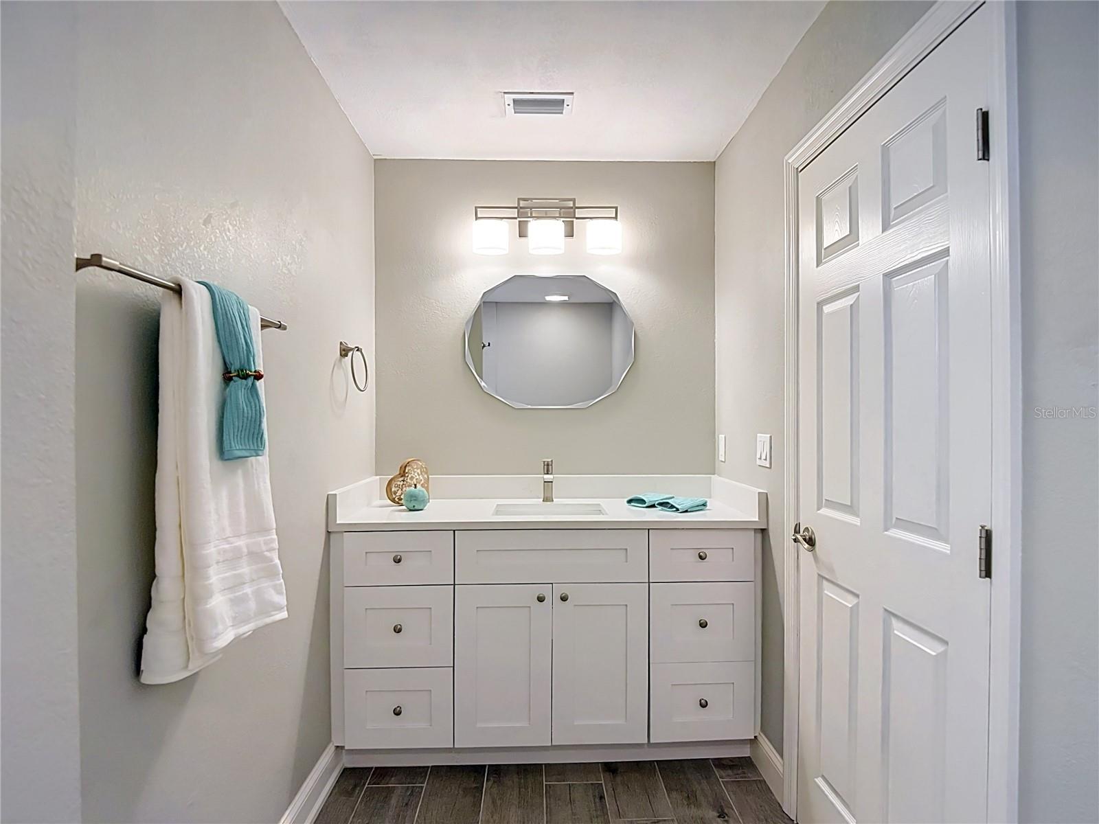 5925 SEASIDE DR — photo 23