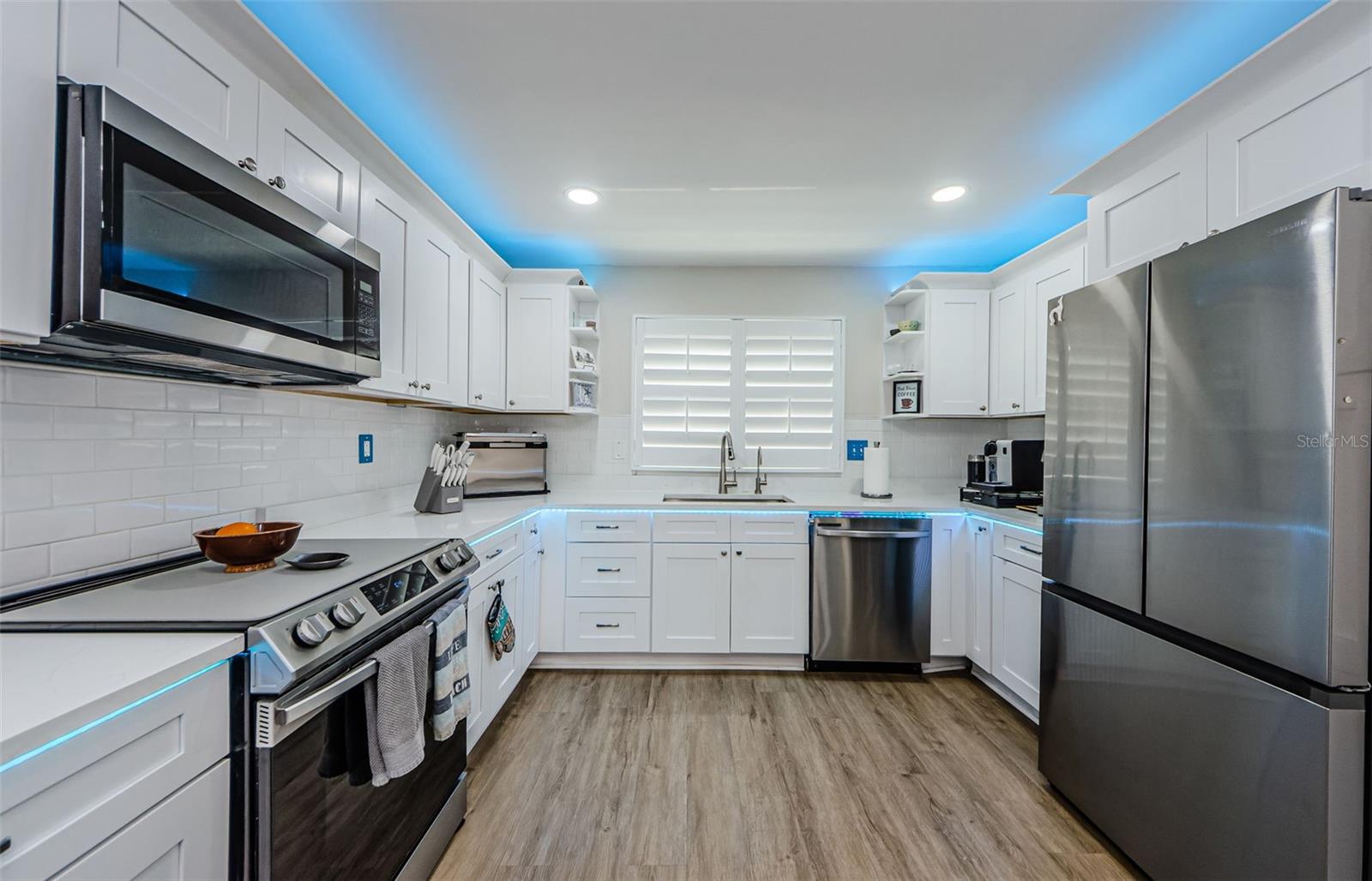 2174 SCOTLAND DR — photo 24