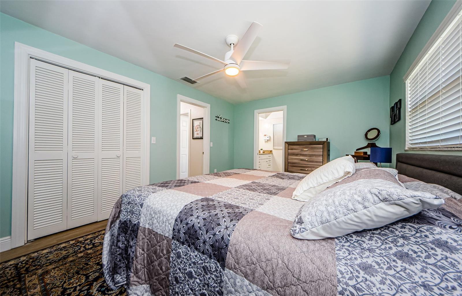 2174 SCOTLAND DR — photo 33