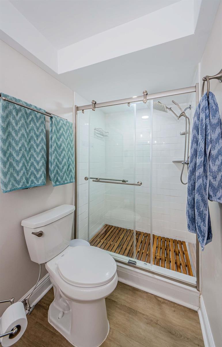 2174 SCOTLAND DR — photo 35