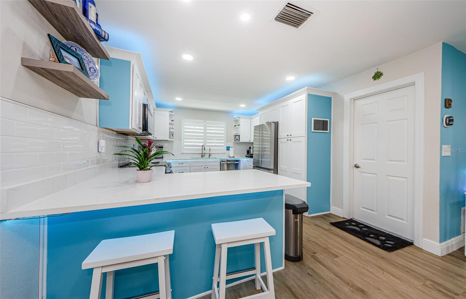 2174 SCOTLAND DR — photo 22
