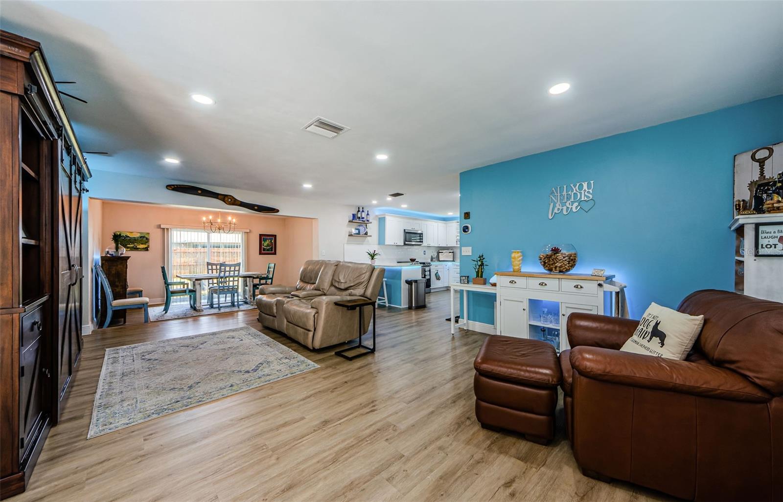 2174 SCOTLAND DR — photo 13