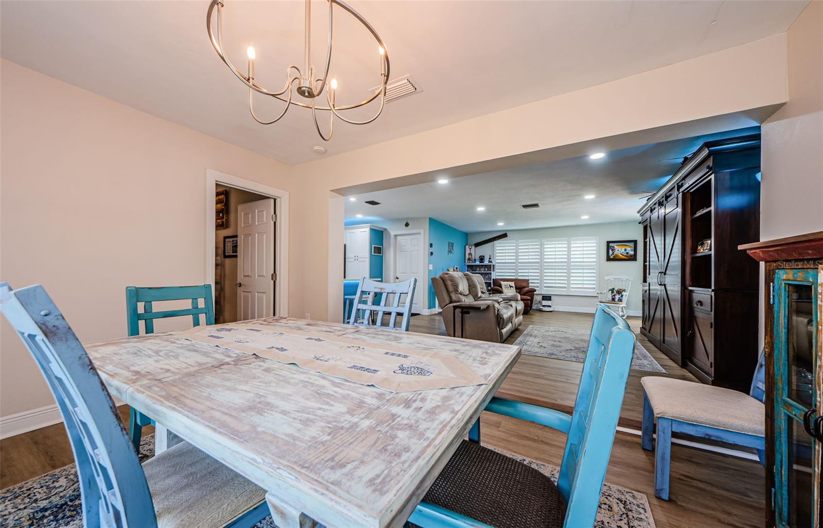 2174 SCOTLAND DR — photo 21