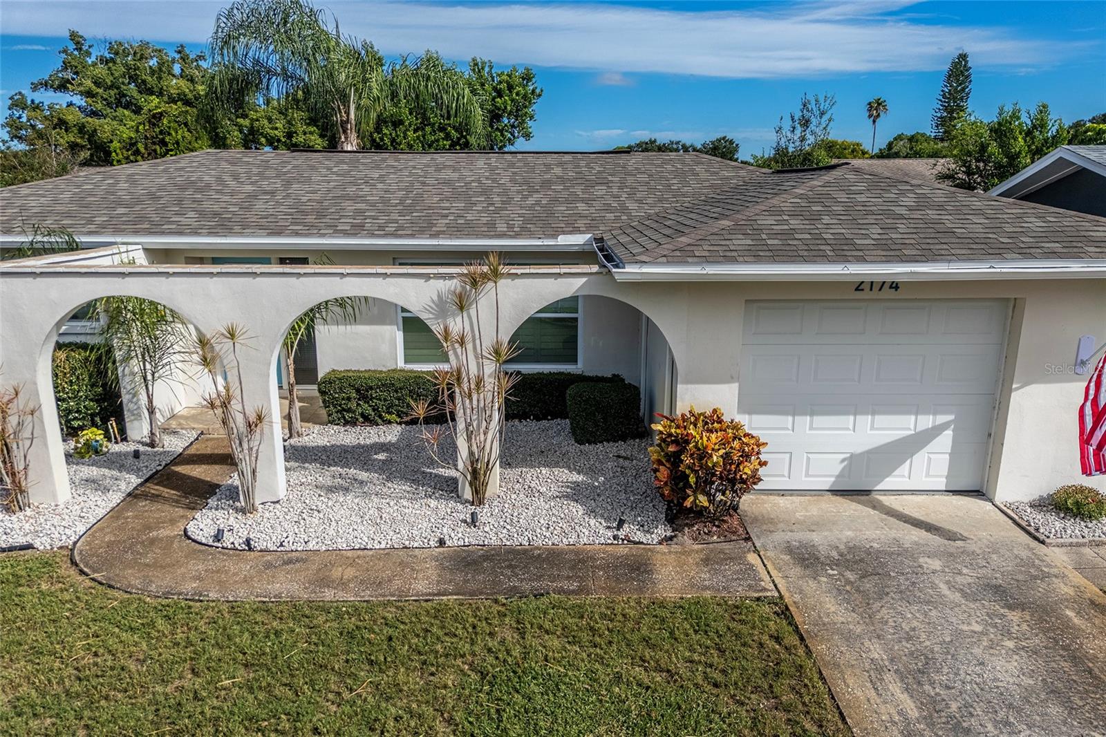 2174 SCOTLAND DR — photo 2