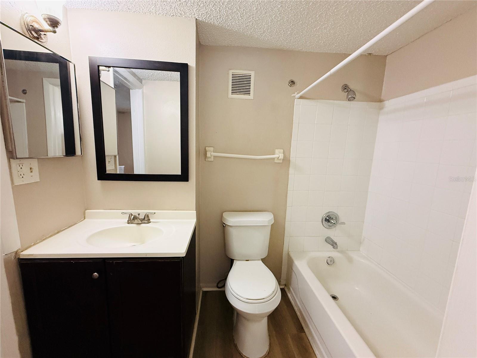 7525 PITCH PINE CIR #D — photo 24