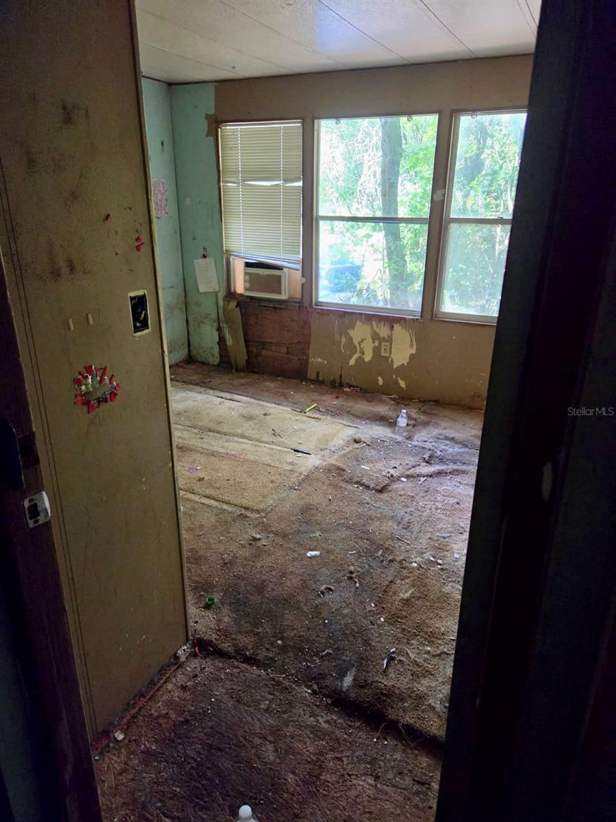 4542 FIRELANE RD — photo 11