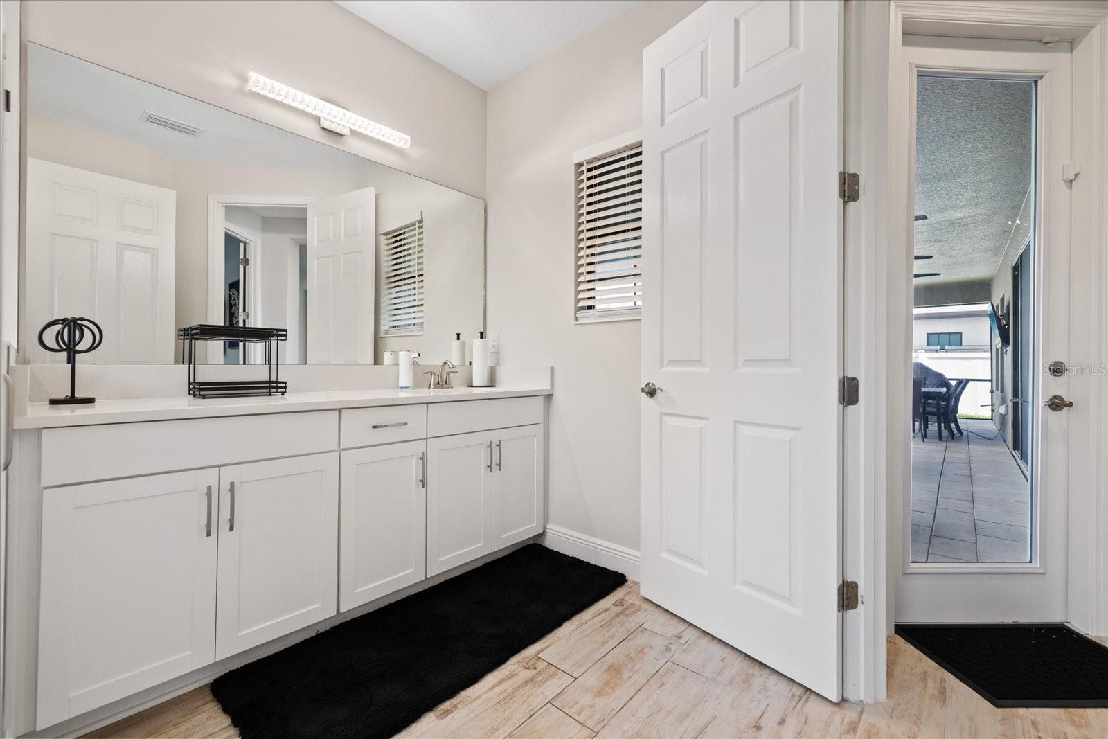 13154 TWIN BRIDGES DR — photo 38