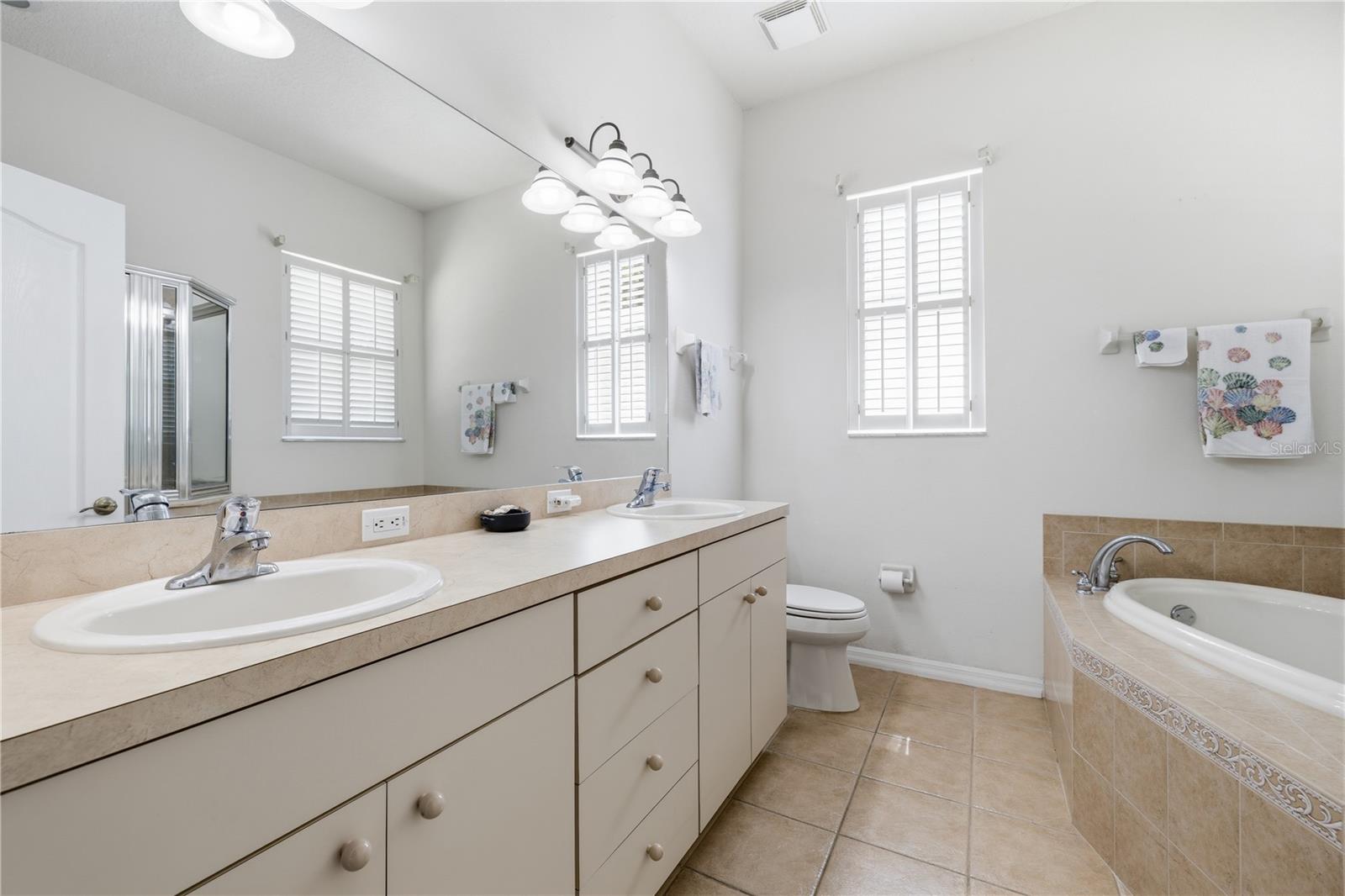 11501 BLOOMINGTON CT — photo 19