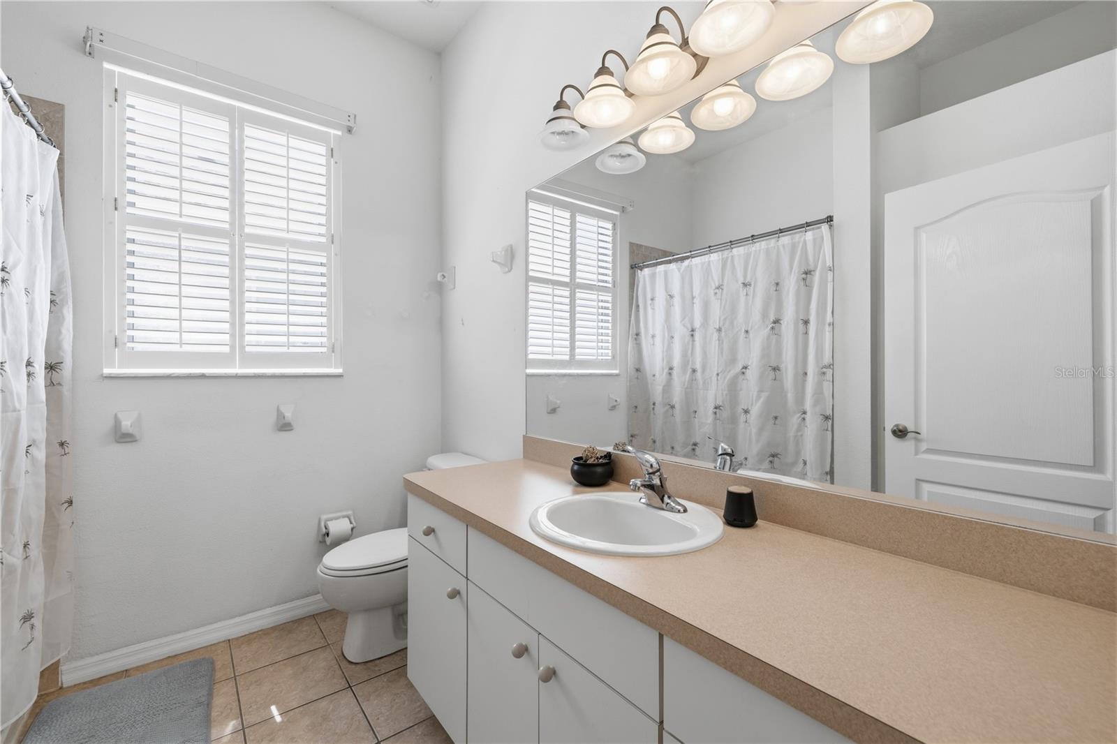 11501 BLOOMINGTON CT — photo 25