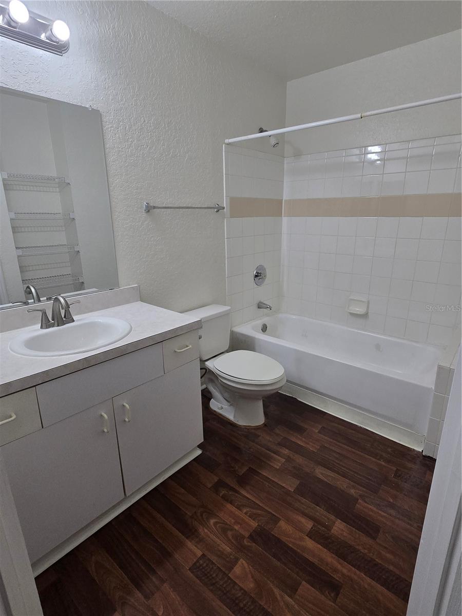 17112 CARRINGTON PARK DR #902 — photo 16
