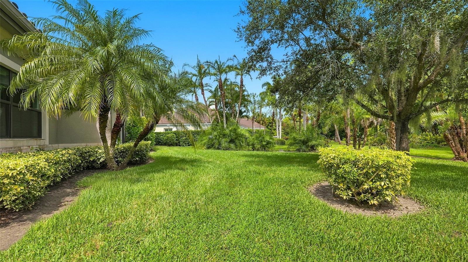 141 SUGAR MILL DR — photo 63