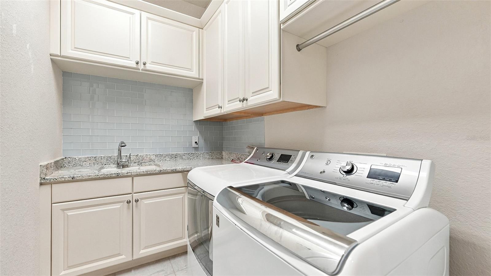 141 SUGAR MILL DR — photo 49
